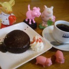 【デザート♥ 】 フォンダンショコラ写真はリピーター続出のあたたかいチョコレートケーキ。
