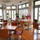 店内
明るく開放的な店内。子ども用のイスもあり、親子連れでゆっくりできます。