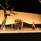 座を代表する『雪ん子』の人形がステージ上に展示されています。
