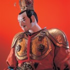 人形劇『三国志』曹操孟徳中国の壮大な物語「三国志演義」を絢爛たる人形美術で綴り、数多くの観客を魅了したNHK人形劇『三国志』（1982～84年）。
