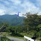 県道15号線から見た小八郎岳。これからあの山に登るぞ～!!

